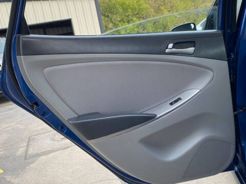 2016 Hyundai Accent SE