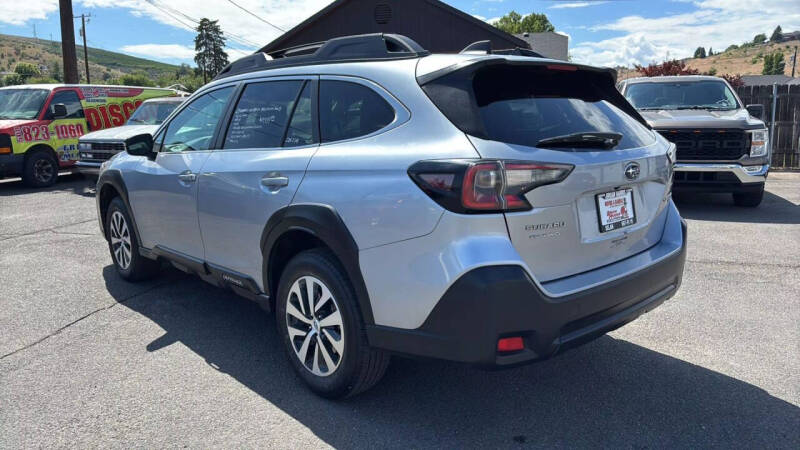 2023 Subaru Outback Premium