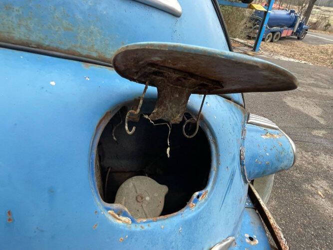 1948 Ford Super Deluxe