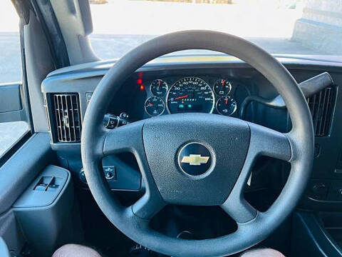 2017 Chevrolet Express 2500