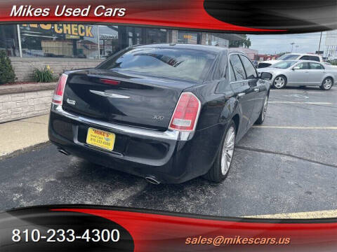 2011 Chrysler 300 Limited