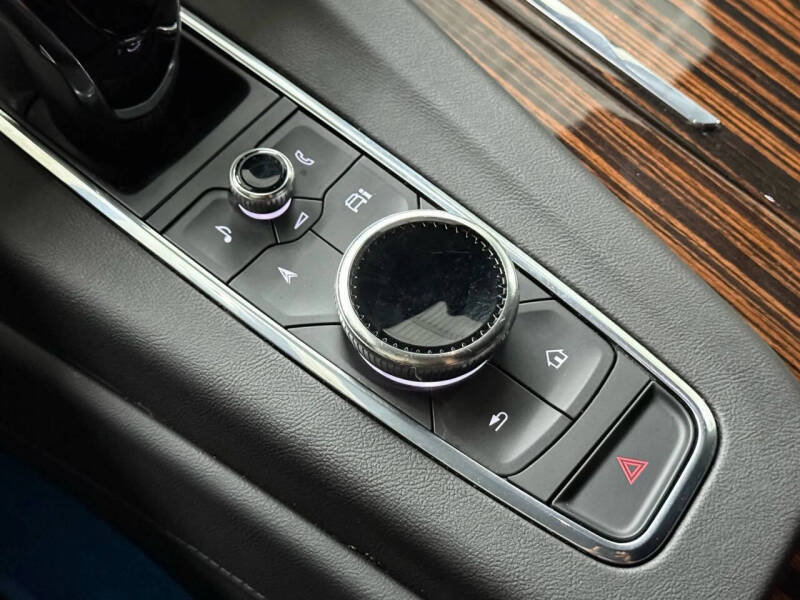 2023 Cadillac Escalade ESV Luxury