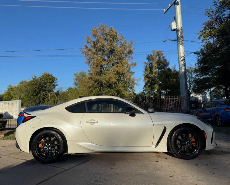 2025 Subaru BRZ tS