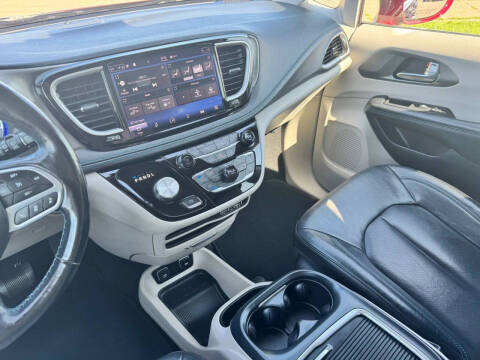 2021 Chrysler Pacifica Touring L