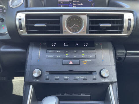 2015 Lexus IS 250 Crafted Line