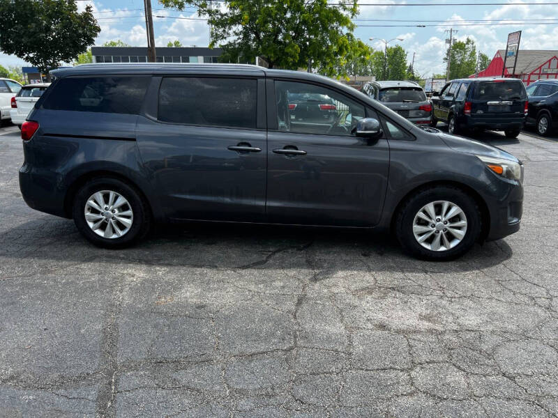 2016 Kia Sedona LX