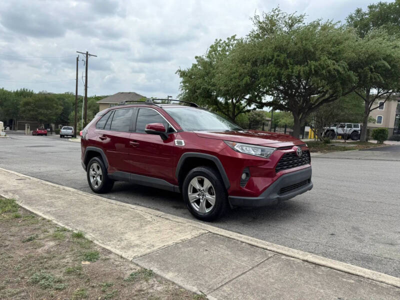 2020 Toyota RAV4 XLE