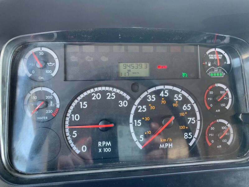 2015 Freightliner M2 106