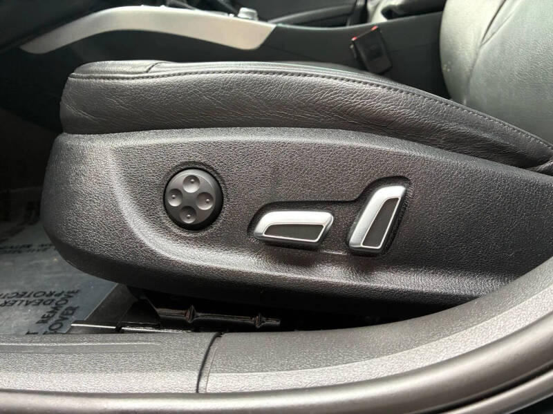 2013 Audi A4 2.0T quattro Premium Plus