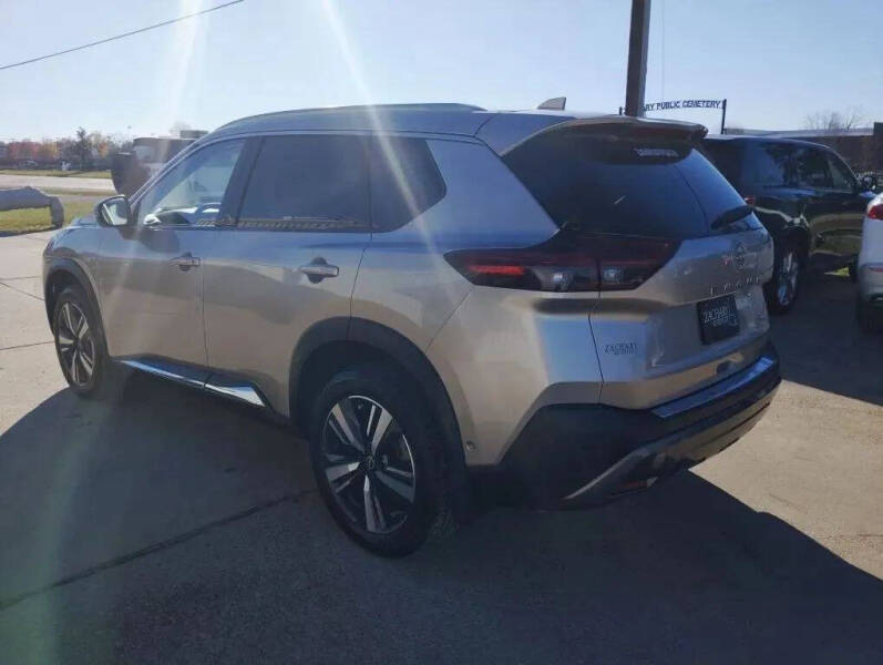 2022 Nissan Rogue SL