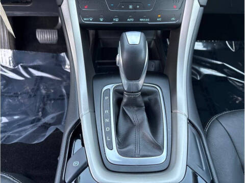 2013 Ford Fusion Hybrid SE