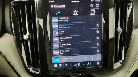 2024 Volvo XC60 Recharge T8 Plus Dark Theme