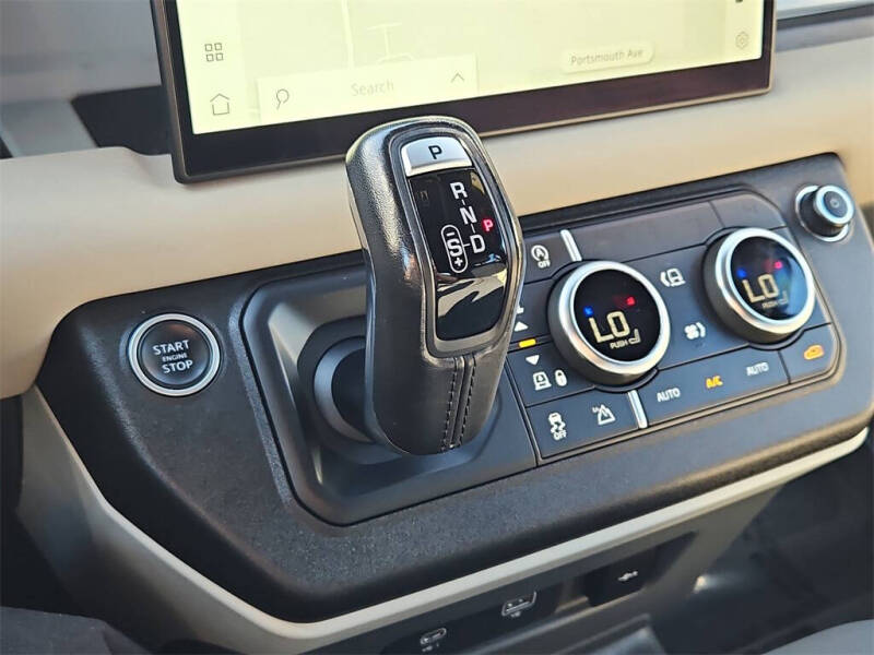 2022 Land Rover Defender 110 X-Dynamic SE