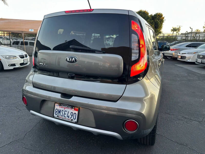 2018 Kia Soul +