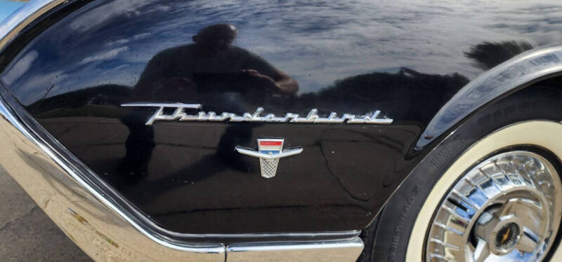 1962 Ford Thunderbird