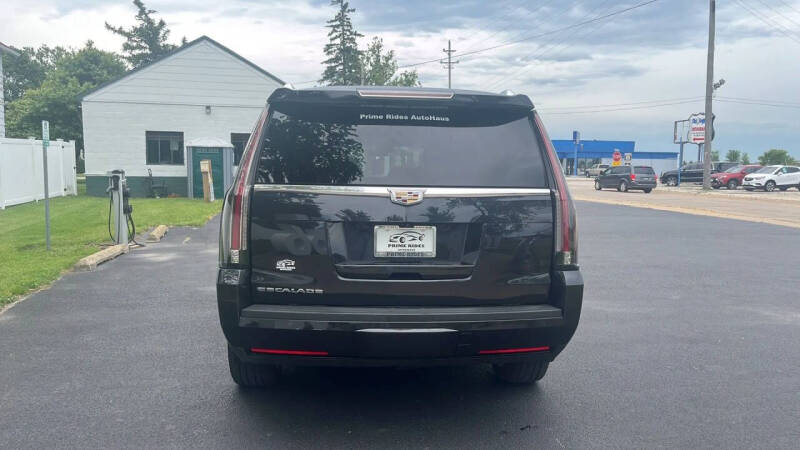 2019 Cadillac Escalade Luxury