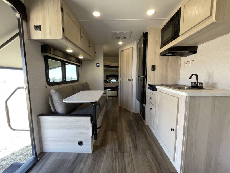 2025 Bontrager Outdoors 21 BH