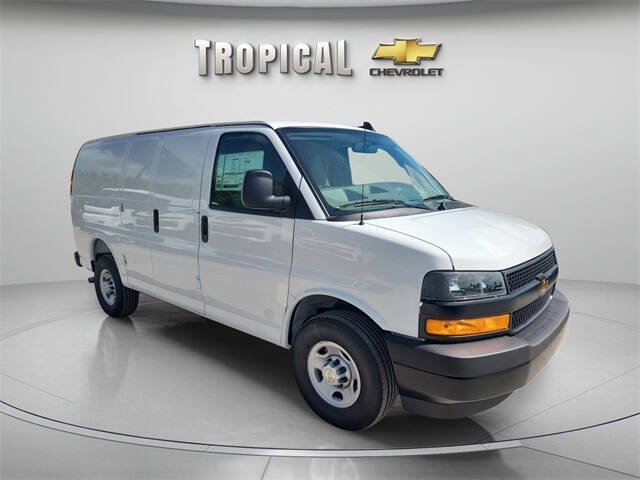 2025 Chevrolet Express 2500