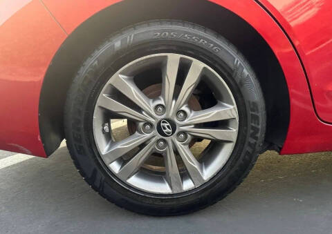 2017 Hyundai Elantra