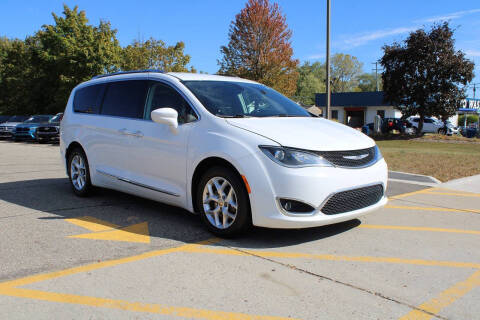 2018 Chrysler Pacifica Touring L Plus