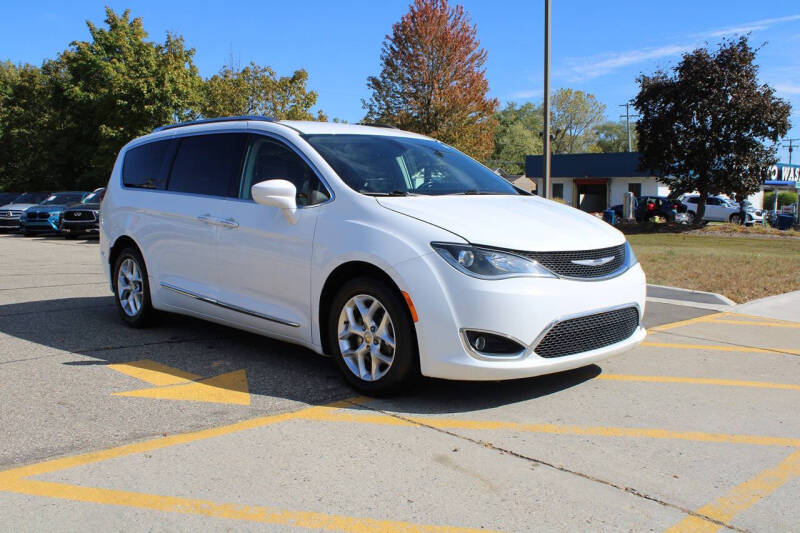 2018 Chrysler Pacifica Touring L Plus