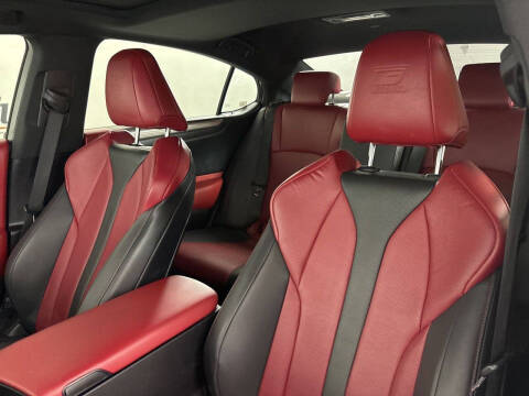 2023 Lexus ES 300h