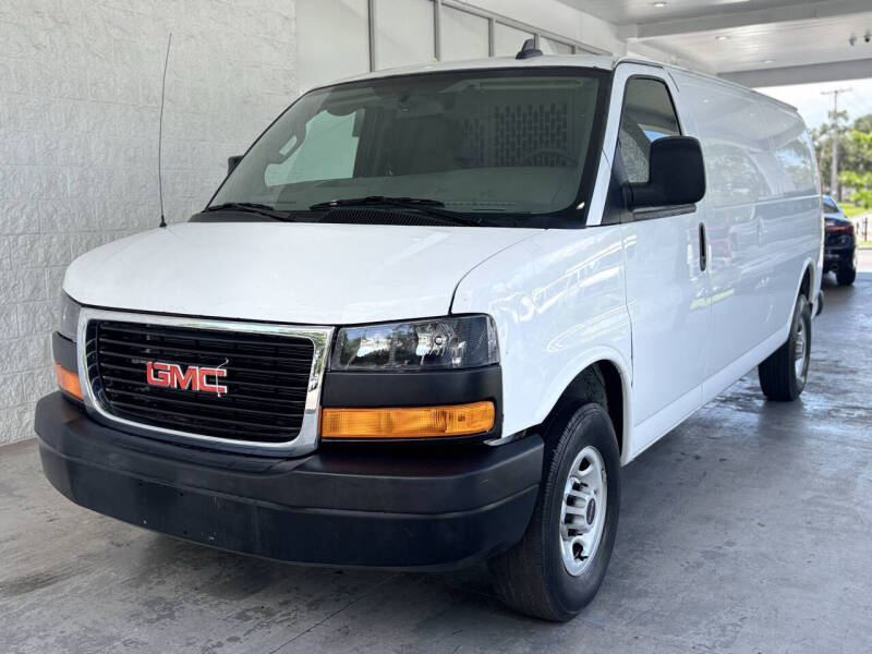 2023 GMC Savana 2500