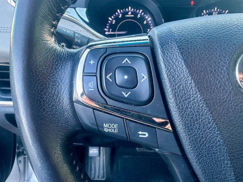 2013 Toyota Avalon XLE