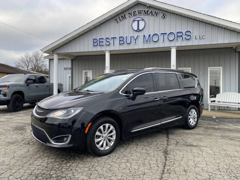 2018 Chrysler Pacifica Touring L Plus's photo