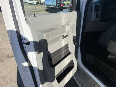 2014 Ford E-Series E-450 SD