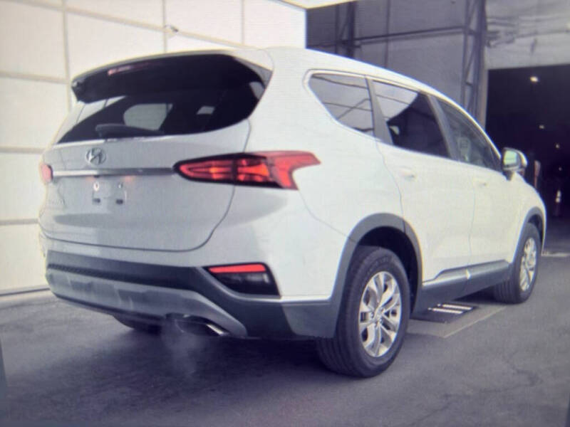 2019 Hyundai Santa Fe SE 2.4L