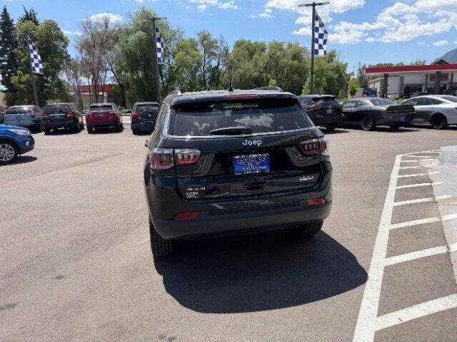 2022 Jeep Compass Latitude Lux