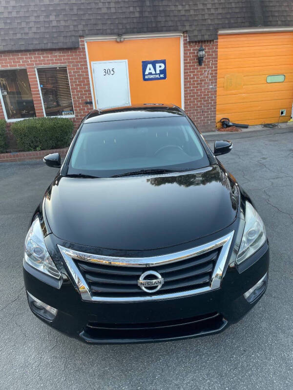 2015 Nissan Altima SV photo 3