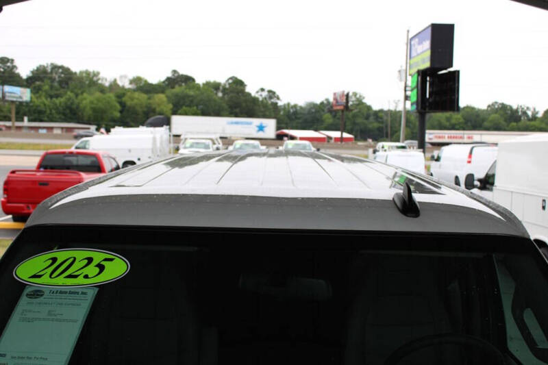 2025 Chevrolet Express 2500