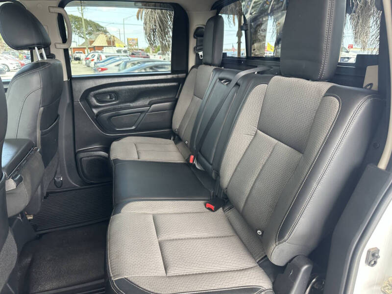 2017 Nissan Titan S