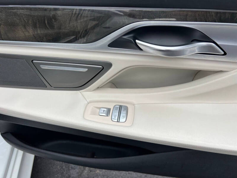 2016 BMW 7 Series 750i xDrive