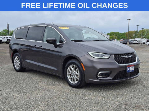 2023 Chrysler Pacifica Touring L