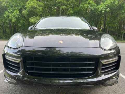 2017 Porsche Cayenne GTS