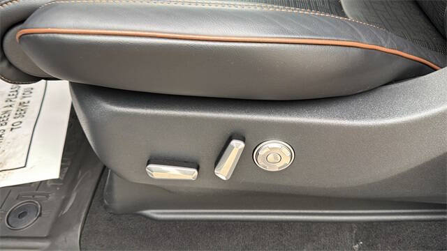 2025 Lincoln Navigator Black Label