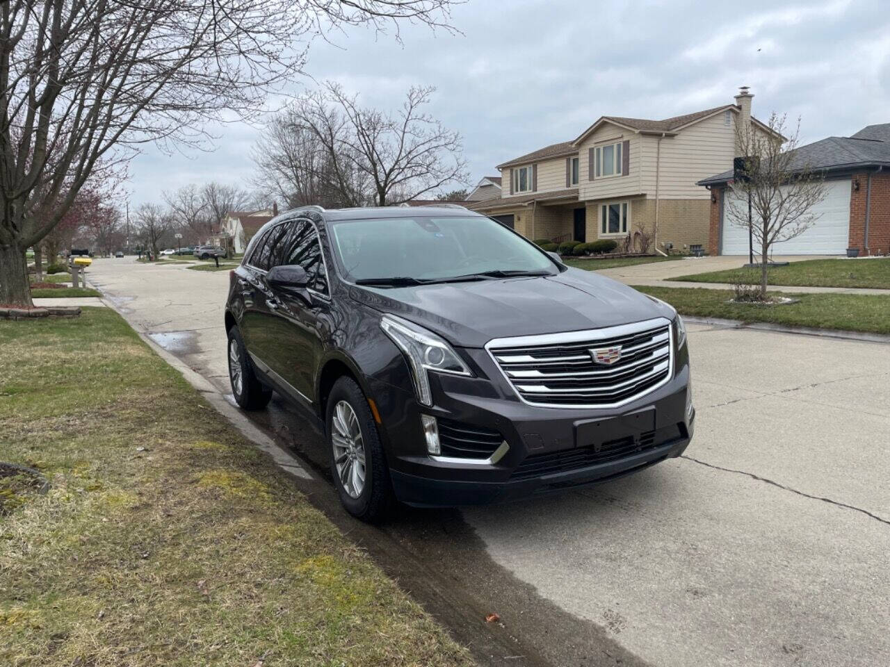 2017 Cadillac XT5 for sale at ZAKS AUTO INC in Detroit, MI