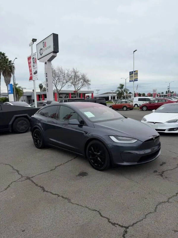 2023 Tesla Model X Standard Range