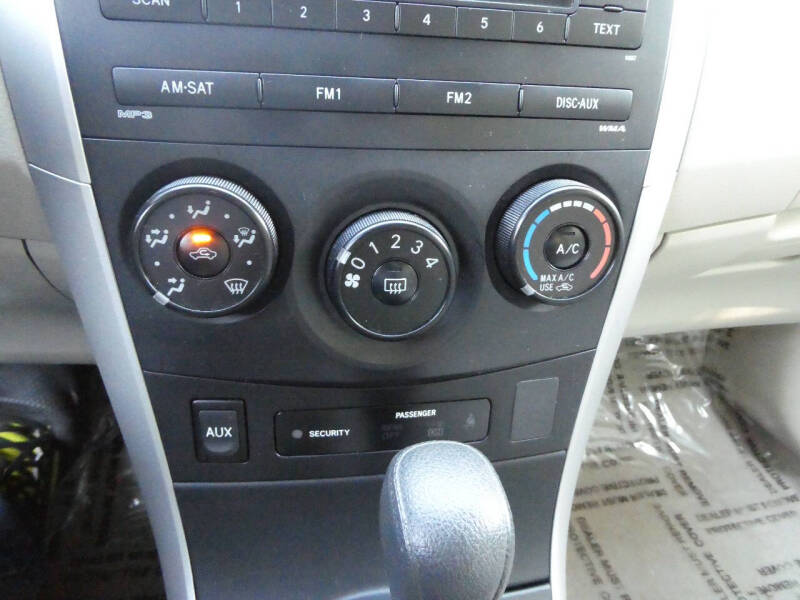 2012 Toyota Corolla LE