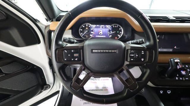 2023 Land Rover Defender 110 SE