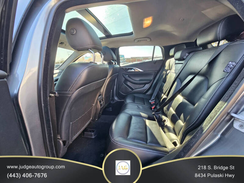 2017 Infiniti QX30 Premium