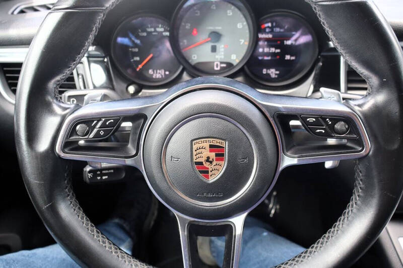 2017 Porsche Macan S