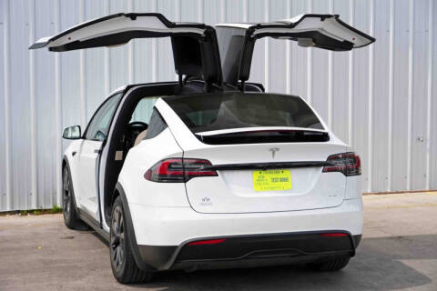 2022 Tesla Model X Plaid