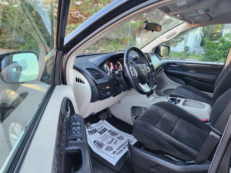 2014 Dodge Grand Caravan SE