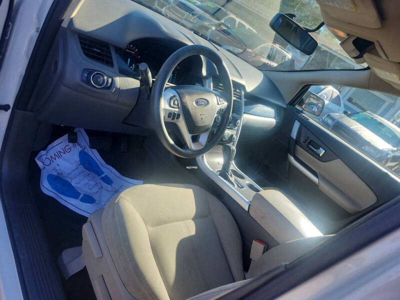 2013 Ford Edge SE