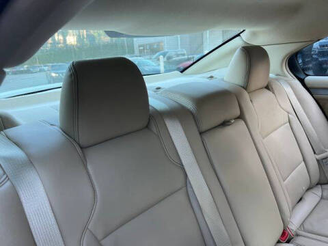 2016 Ford Taurus SEL