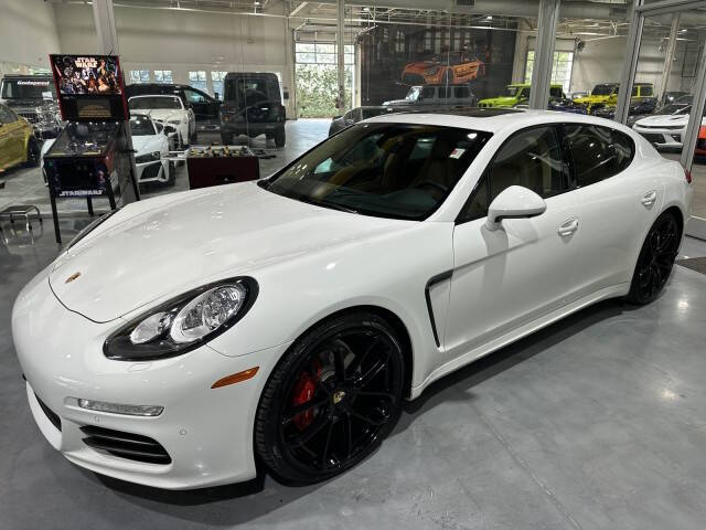 2016 Porsche Panamera
